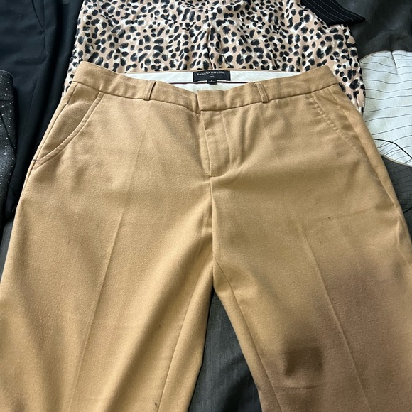 Size 8 items. Jackets $50 dresses and skirts $30. Each item is sold separately - Picture 4 of 16